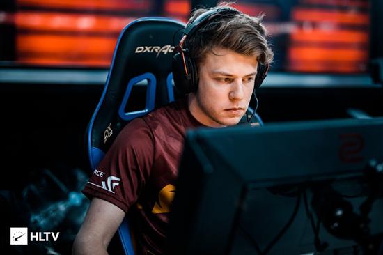 T1将与BLG再度对决！LOL官推预热：Faker VS knight！